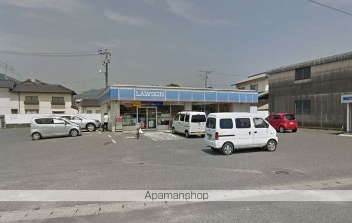 ファヴィリータCの周辺