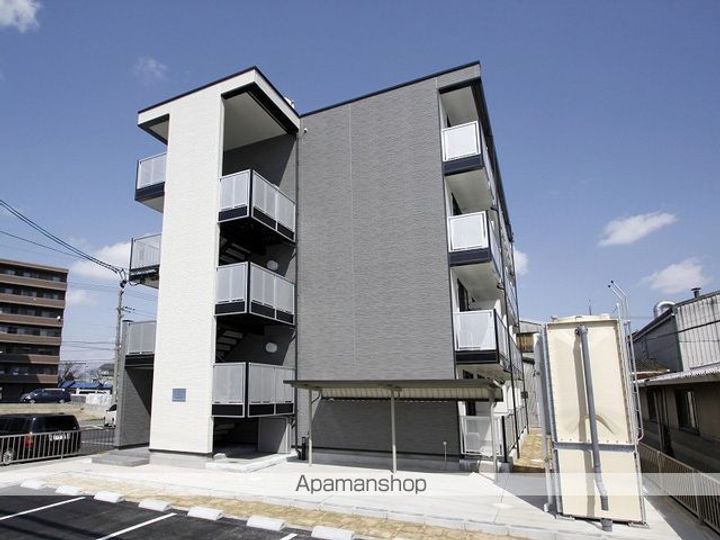 レオパレスハイビーノ403の外観