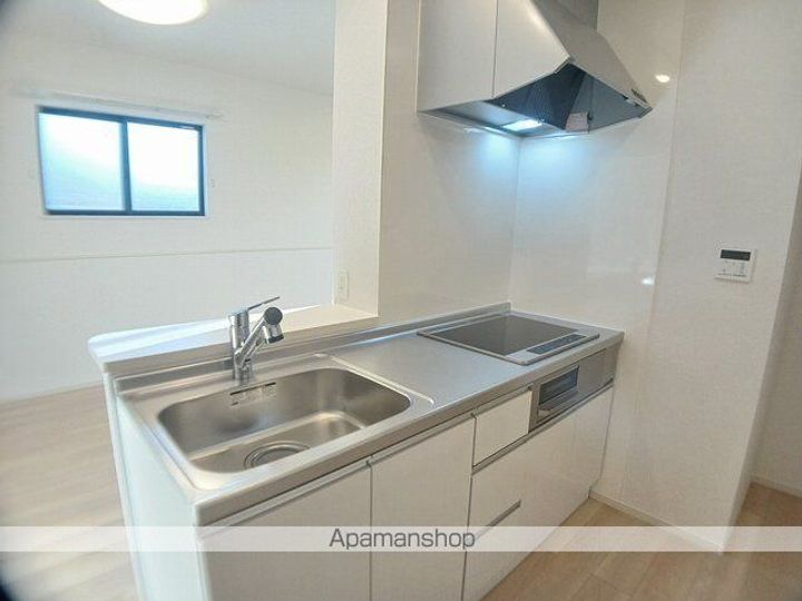 エヌ プラスのキッチン