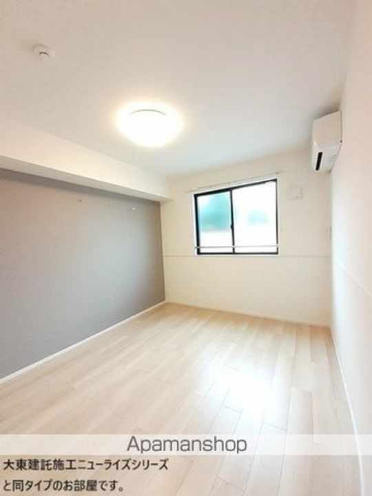 千葉県市原市姉崎の賃貸アパートの居間