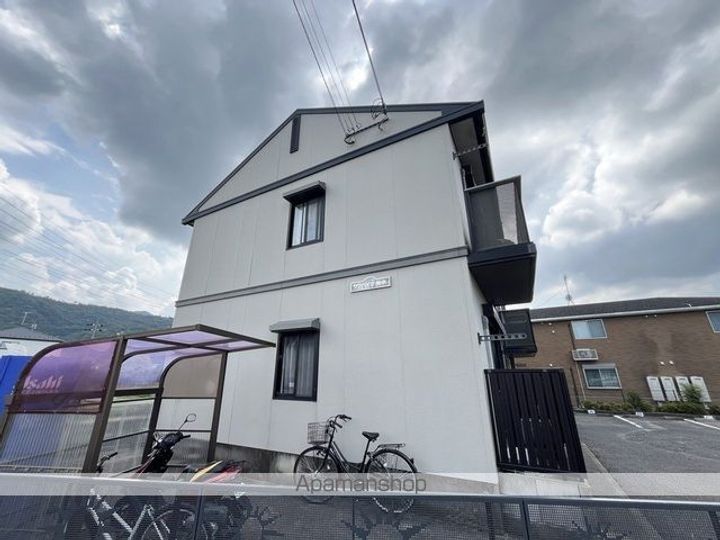 滋賀県野洲市小篠原の賃貸アパートの外観