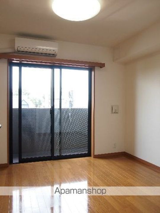 ルーブル荻窪弐番館の居間