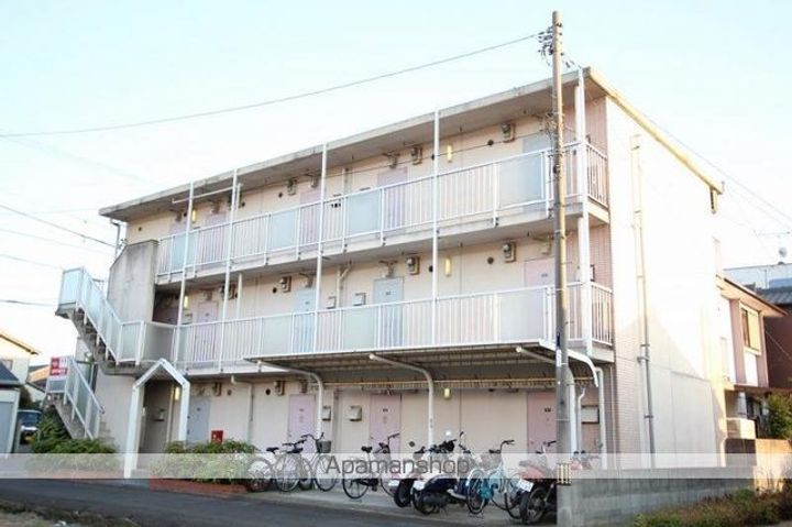 香川県高松市太田上町の賃貸マンションの外観