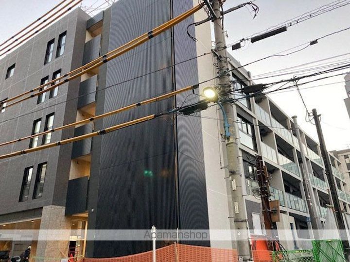 LIBR GRANT 四谷三丁目の外観