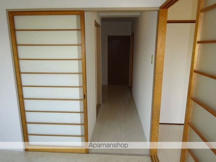 山崎マンション305の玄関