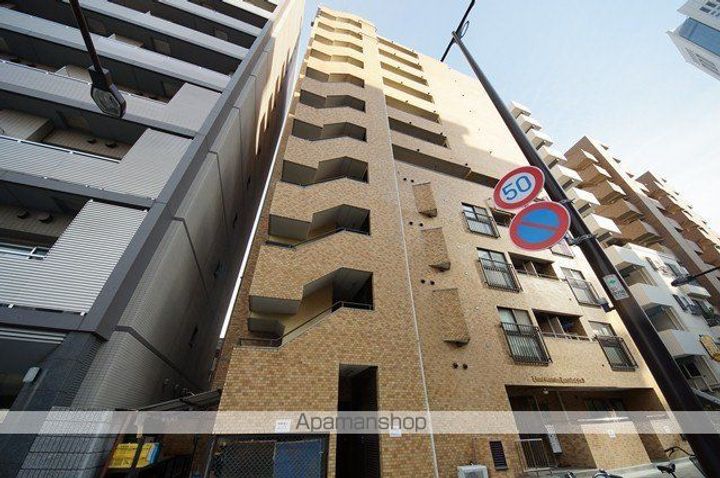 ライオンズマンション初台第3の外観