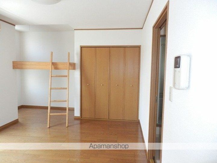 静岡県浜松市中央区助信町の賃貸アパートの内装