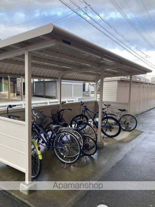 ポンラヴィ201のその他画像