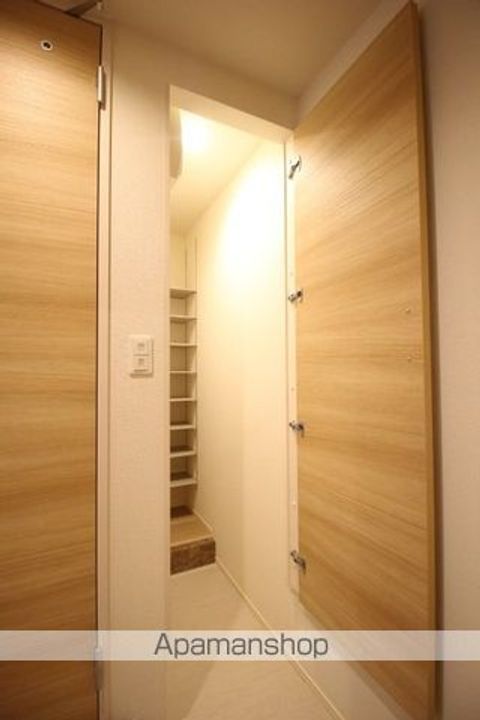 岡山県岡山市北区富田町1丁目の賃貸マンションの内装