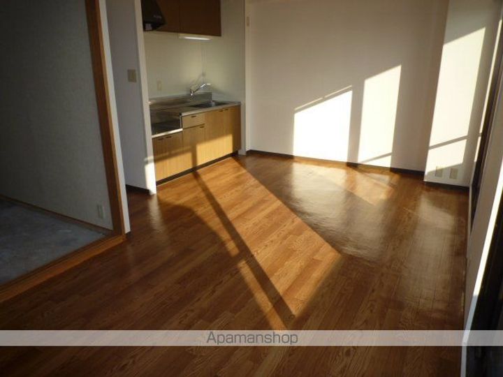 クレセール和泉の居間