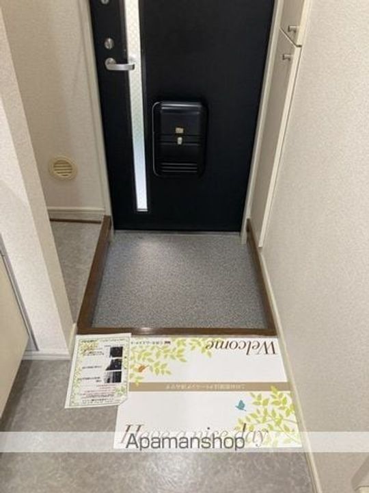 セワ カマル菊名の玄関