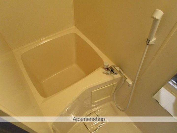 アーバンコート荒巻105の風呂