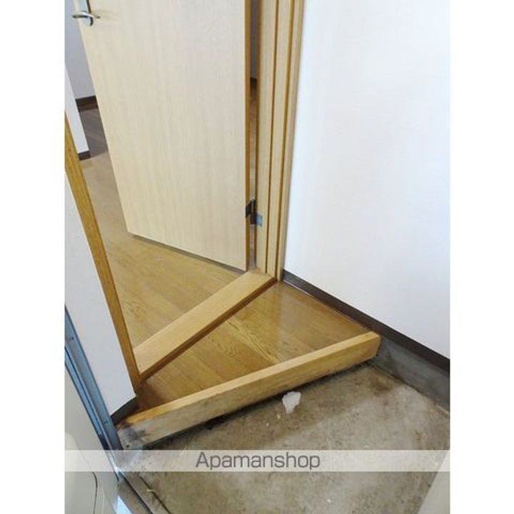 中ノ島センターパーク3番館101の玄関