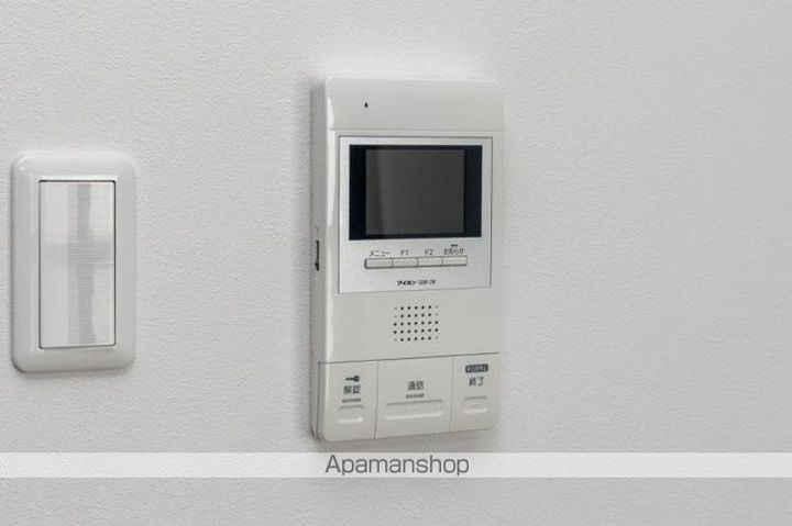 香川県高松市中野町の賃貸マンションの内装