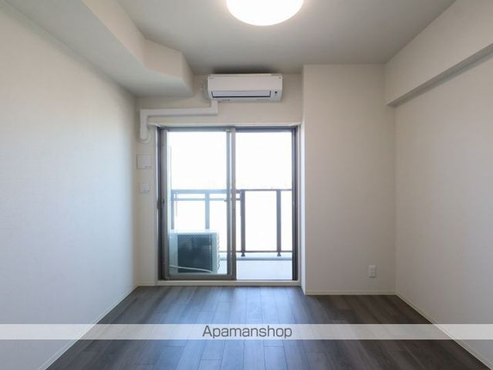 愛知県名古屋市中区橘1丁目の賃貸マンションの居間