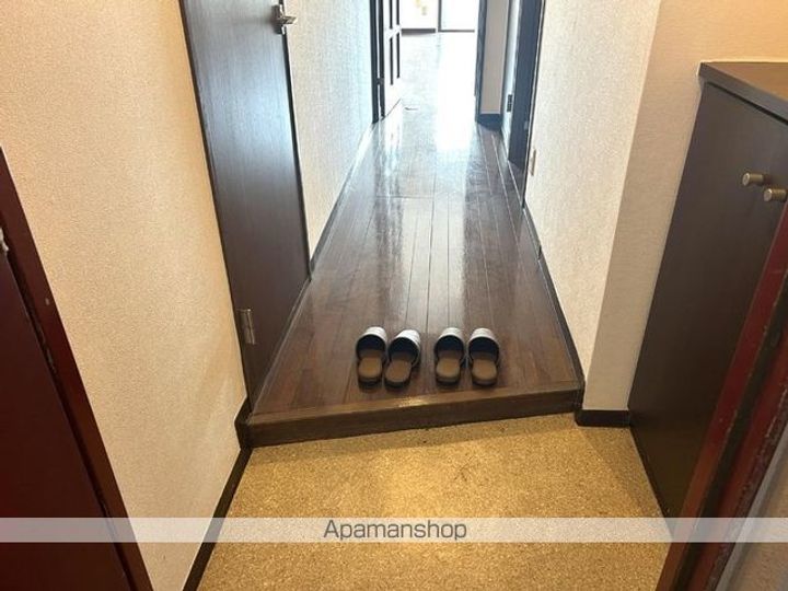 スタジオーネ郡山の玄関