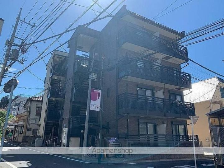東京都杉並区堀ノ内3丁目の賃貸マンション402の外観