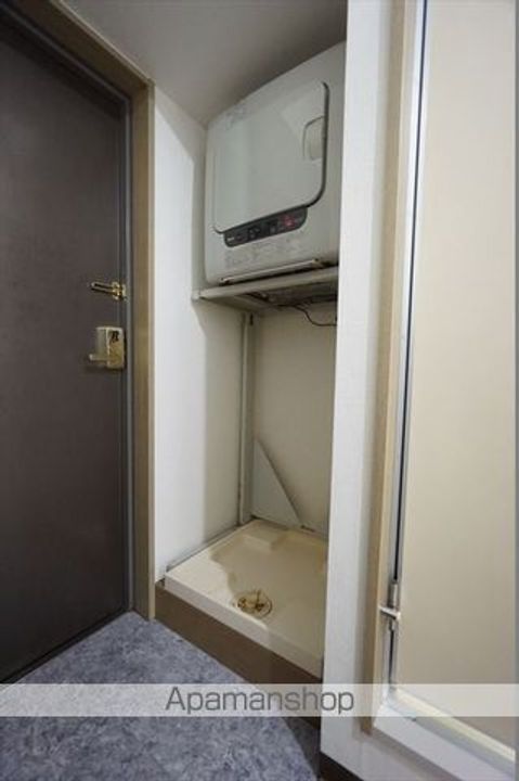 愛知県名古屋市東区泉2丁目の賃貸マンションの内装