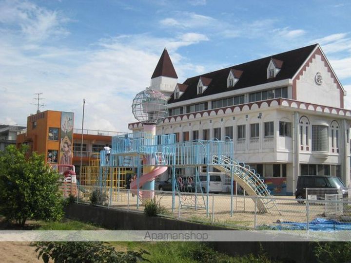 バロンコート B棟の周辺