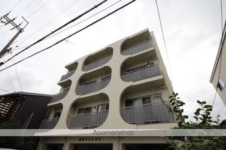 若竹マンションの外観