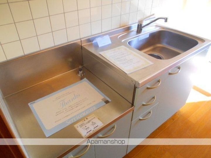 高円寺スルーエのキッチン