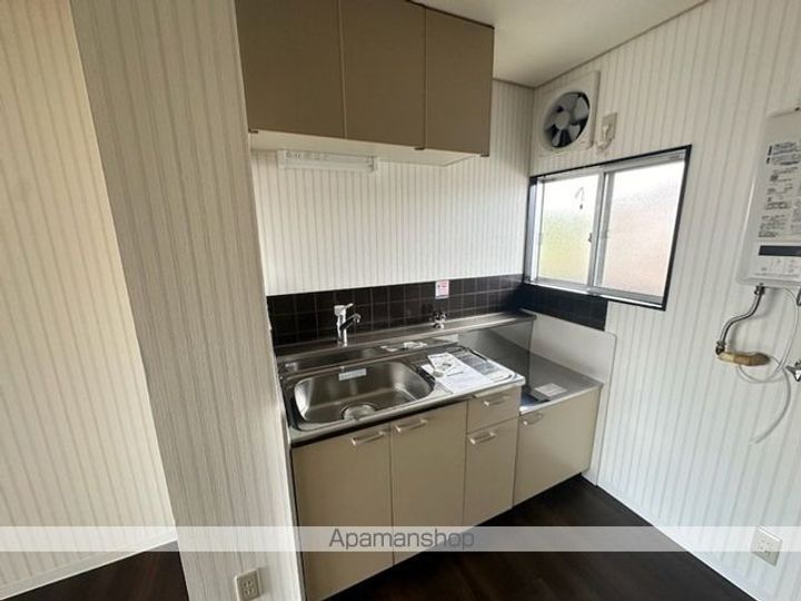 滋賀県東近江市妙法寺町の賃貸アパートのキッチン