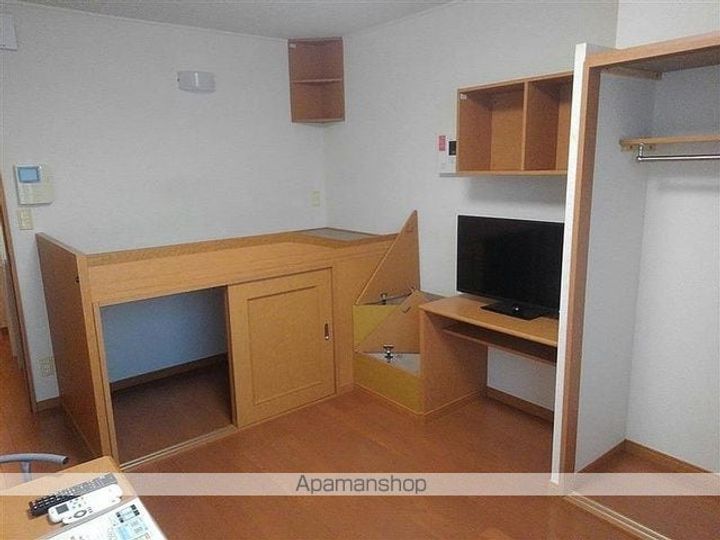 レオパレスレオーノの居間