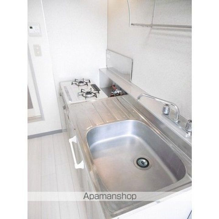 東京都葛飾区東新小岩7丁目の賃貸アパートのキッチン