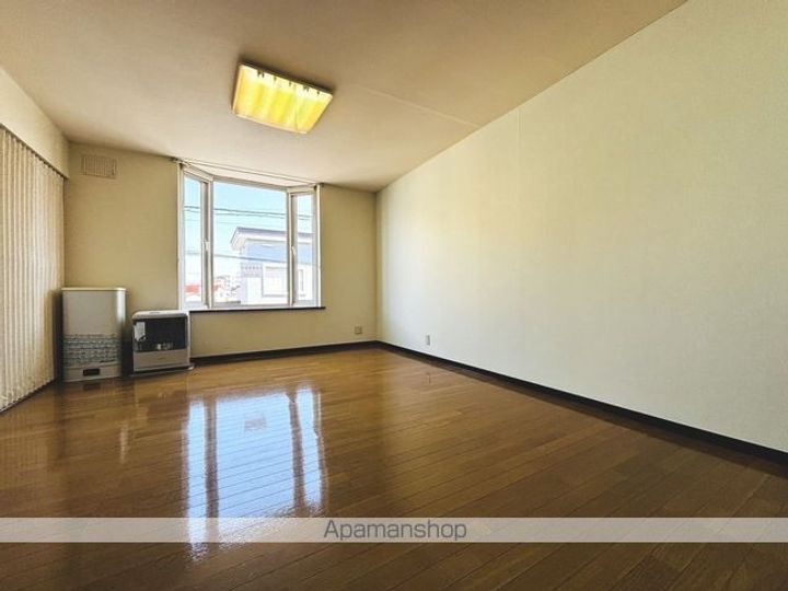 リバーサイド中の橋202の内装