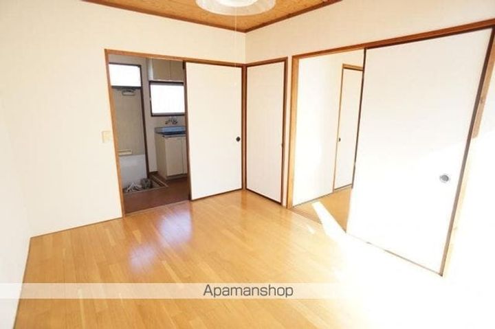 アーバン松島205の居間