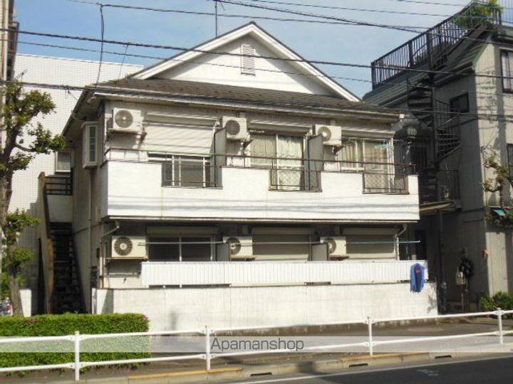 東京都三鷹市井口2丁目の賃貸アパートの外観