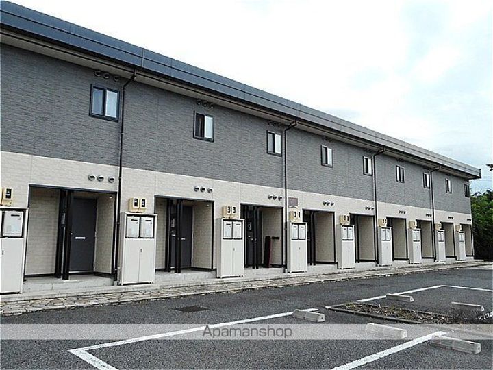 レオパレスクレスセント107の外観