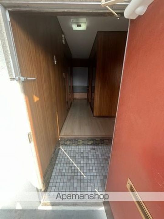 サニーコート202の玄関