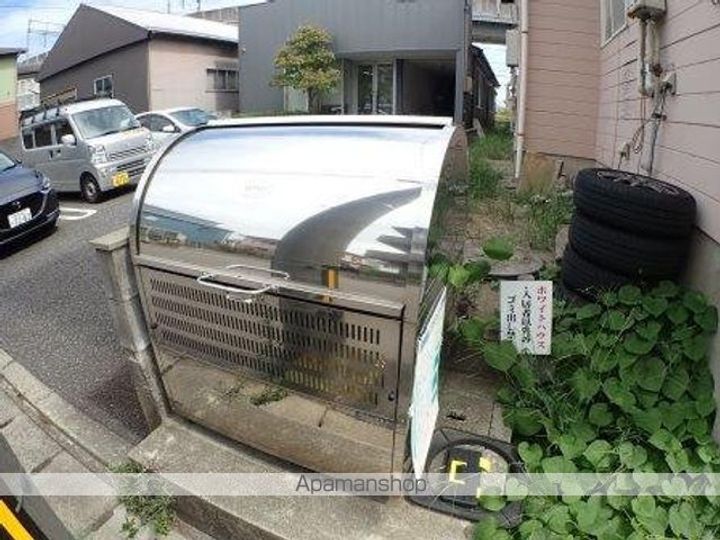 新潟県新潟市中央区本馬越2丁目の賃貸アパートの外観