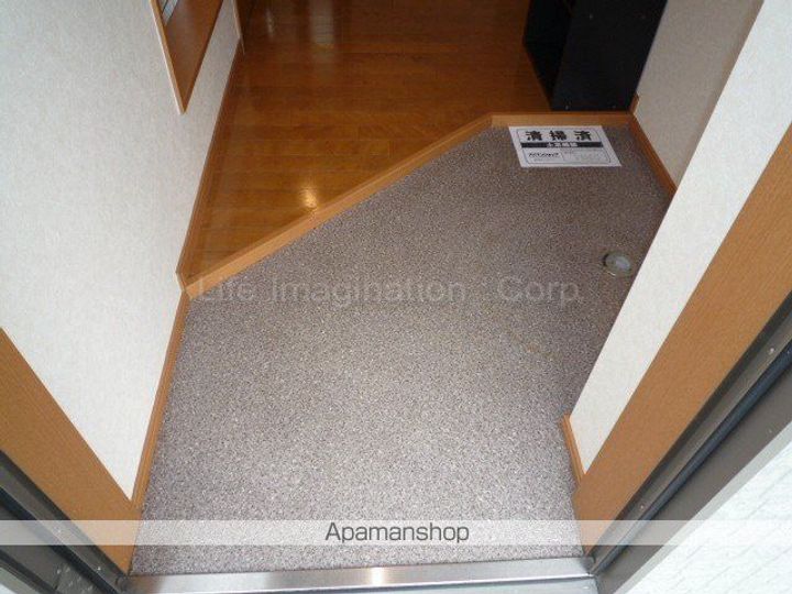 滋賀県蒲生郡日野町大字山本の賃貸アパートの内装