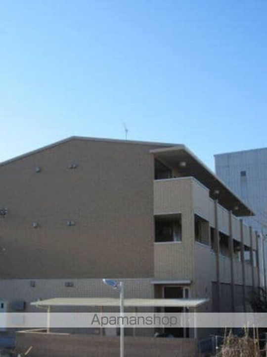 ウヴェルテュールの外観