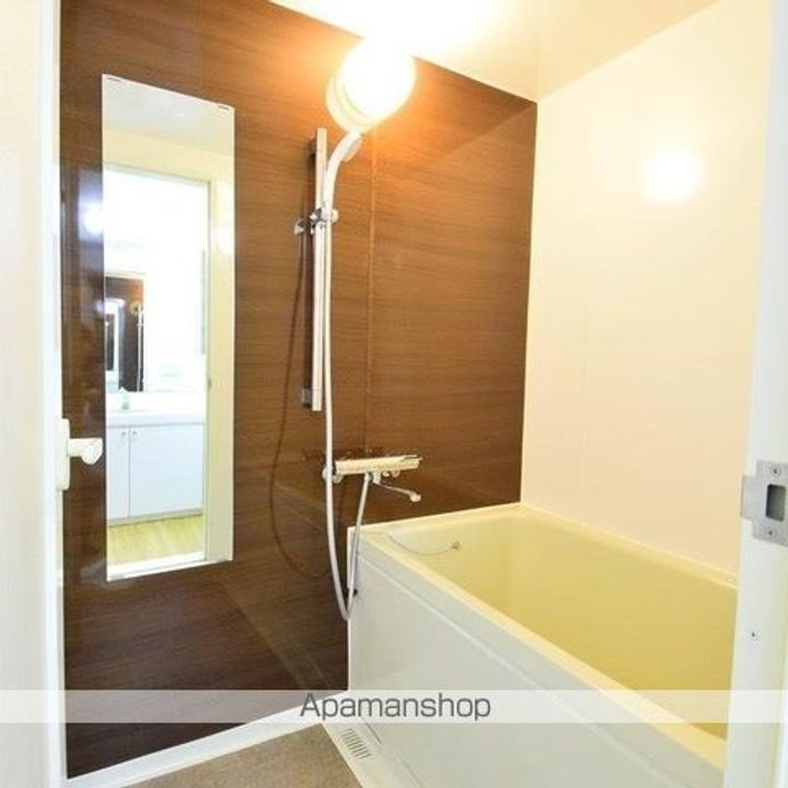 ハウス東雪谷203の風呂