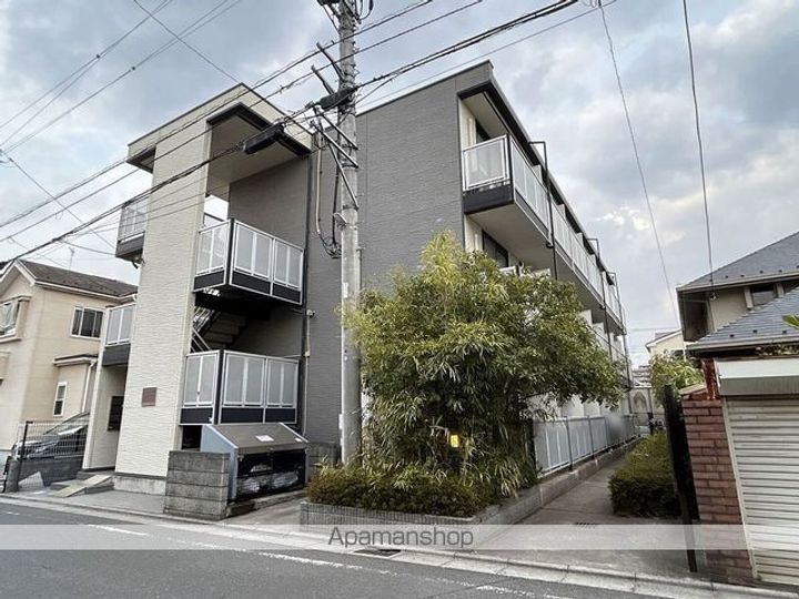 レオパレスピエール コリーネの外観