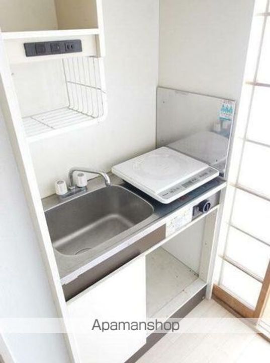 香川県高松市中央町の賃貸マンションのキッチン