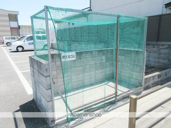 レオパレスグレープの外観