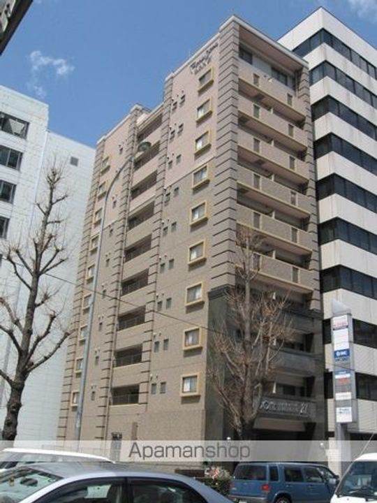 ピュアドーム博多21の外観