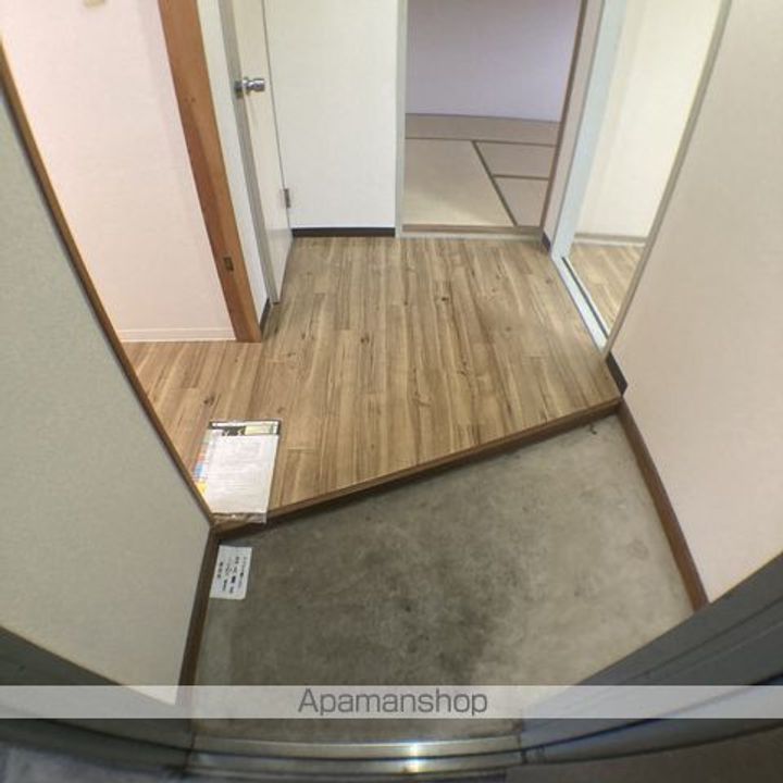 ピープルK102の玄関