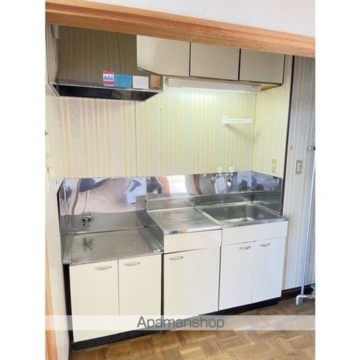 林マンション(美芳町)11のキッチン