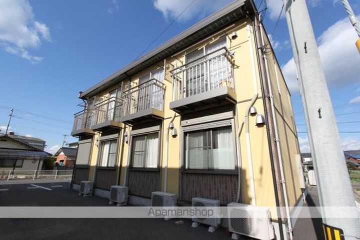 グレースタウンⅡ A棟A105の外観