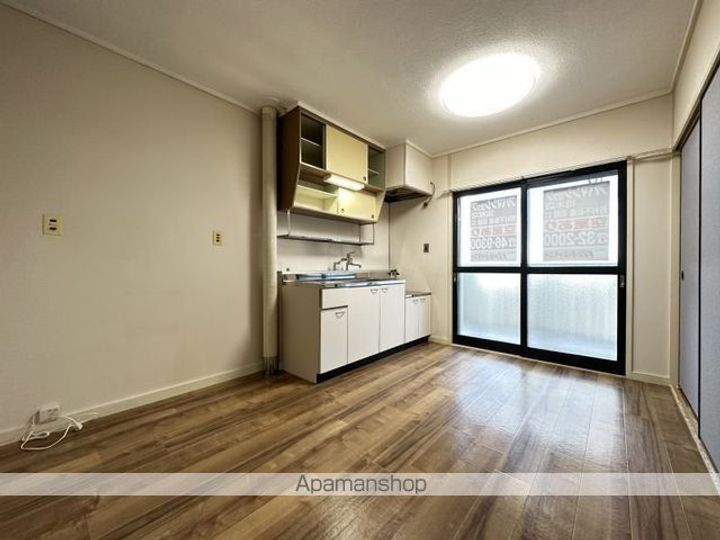 メゾン・ド・シャモニー408の居間