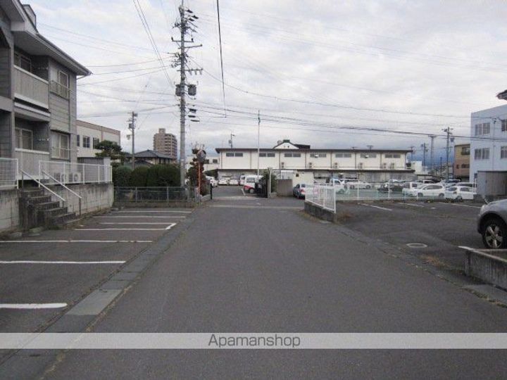 長野県長野市三輪2丁目の賃貸アパートの外観