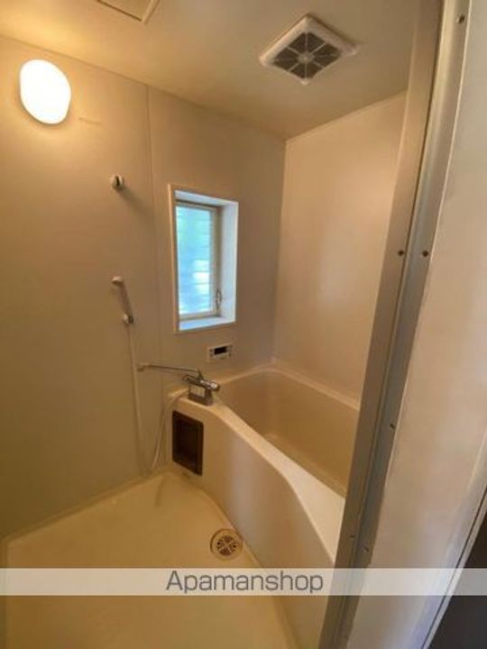 香川県高松市東山崎町の賃貸アパートの風呂