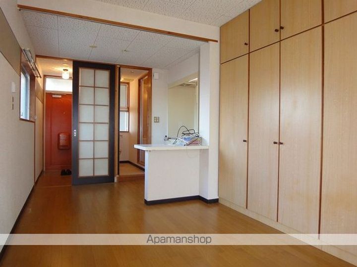 ロゼの内装