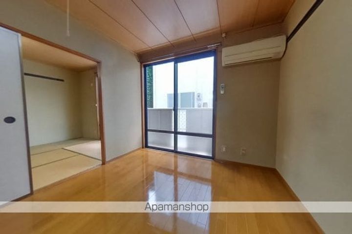 ハイツ欅の居間