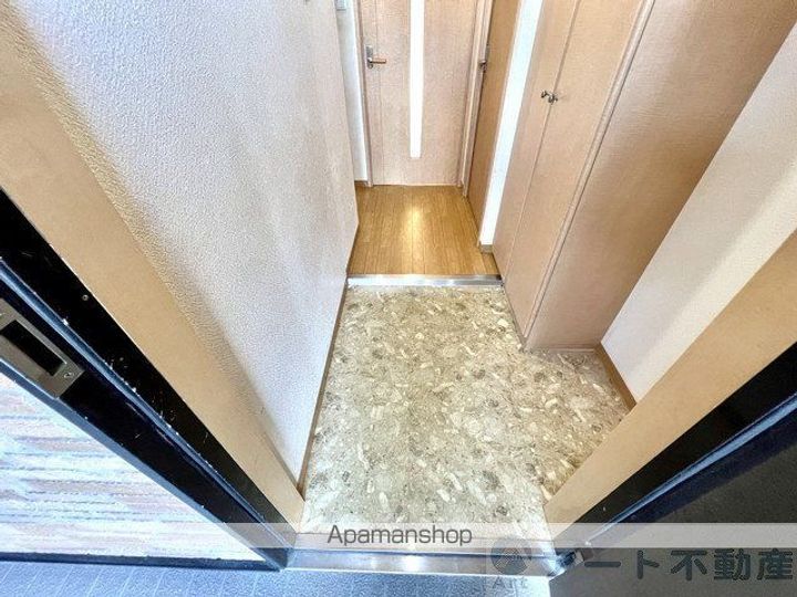 フォブール千都の玄関